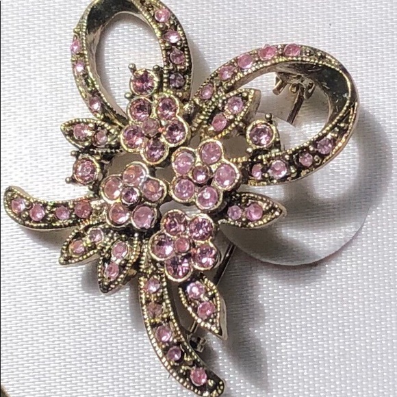 Austrian Crystal Brooch. BO1 - Picture 7 of 8